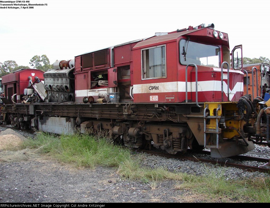 Mozambique GEC Alsthom Diesel (Side B)